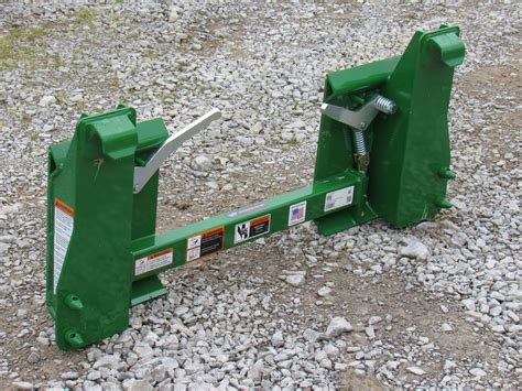 john deere 500 series to skid steer adapter|john deere skid steer carrier attachment.